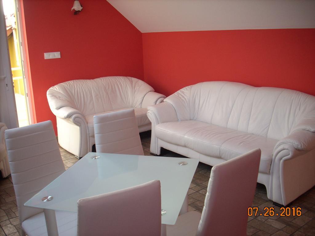 Kelemen Apartmanok Abadszalok Exterior photo